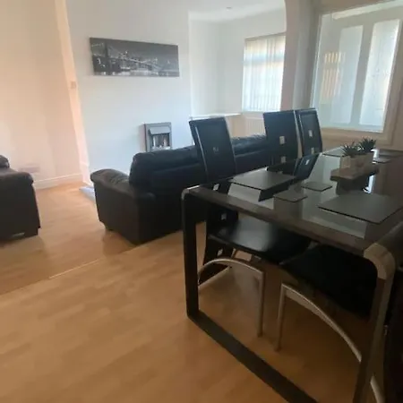 Modern Two Bed House Close To City Centre Belfast Esterno foto
